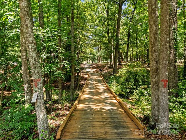 1629 Southpoint Lane, New London, NC 28127