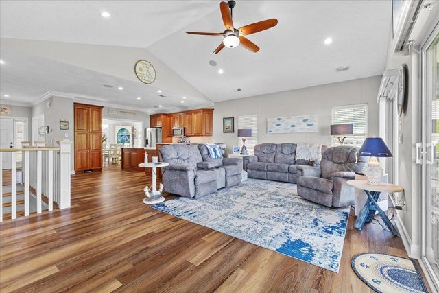 225 Lands End CIR, Union Hall, VA 24176