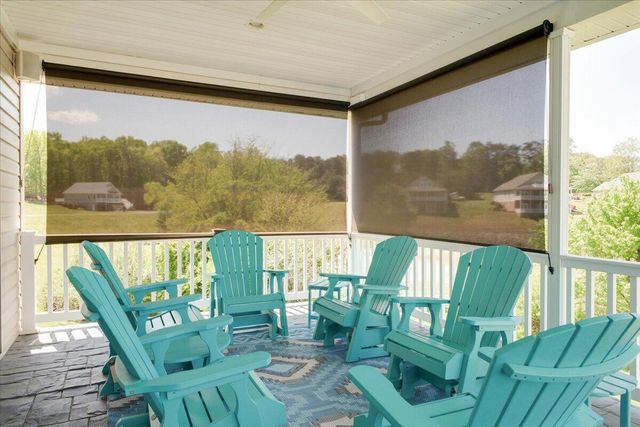 225 Lands End CIR, Union Hall, VA 24176