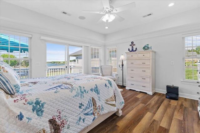 225 Lands End CIR, Union Hall, VA 24176