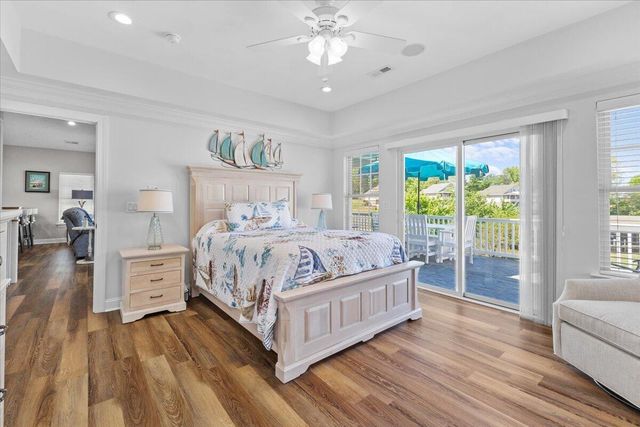 225 Lands End CIR, Union Hall, VA 24176