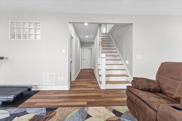 225 Lands End CIR, Union Hall, VA 24176