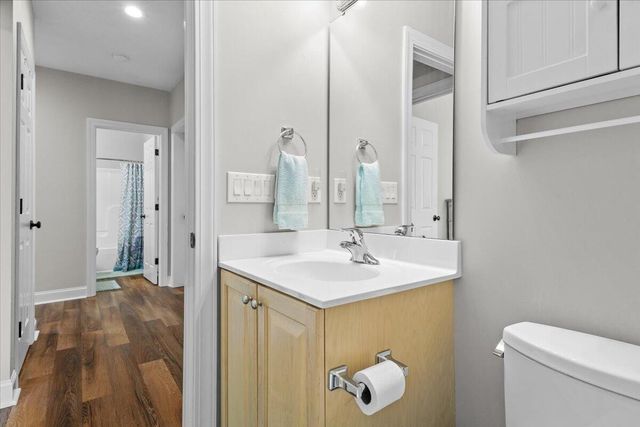 225 Lands End CIR, Union Hall, VA 24176