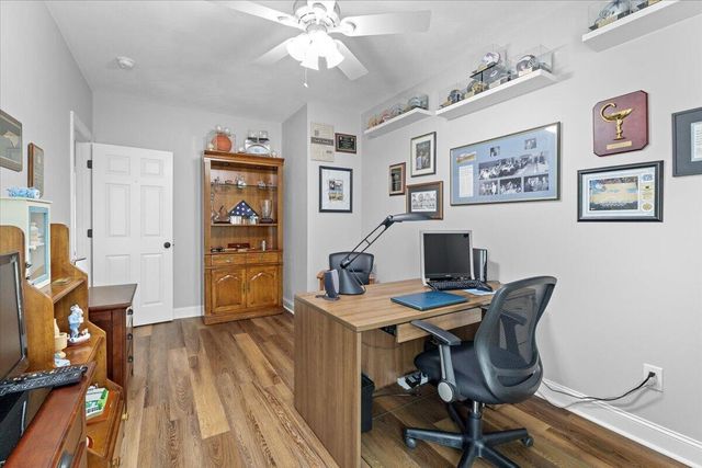 225 Lands End CIR, Union Hall, VA 24176