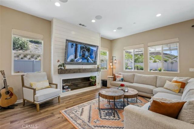 28816 Sedge Lane, Saugus, CA 91350