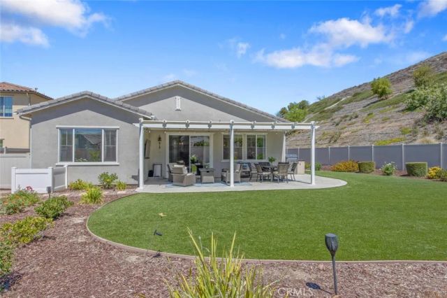 28816 Sedge Lane, Saugus, CA 91350