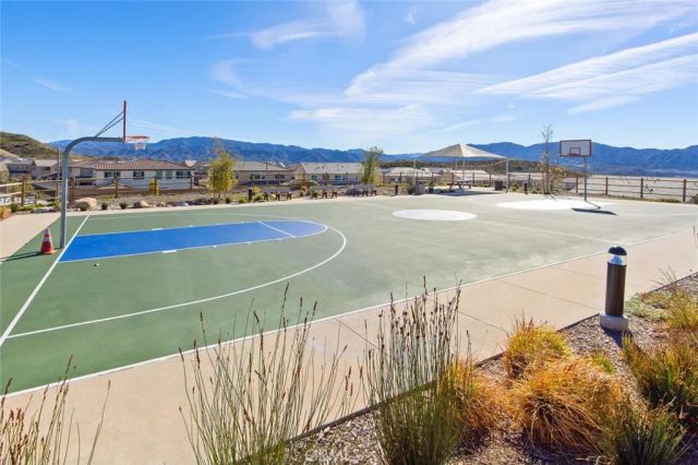 28816 Sedge Lane, Saugus, CA 91350