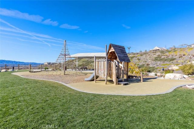 28816 Sedge Lane, Saugus, CA 91350