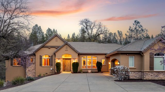 15255 Woodmont Ln, Meadow Vista, CA 95722