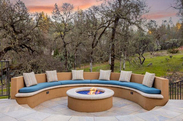 15255 Woodmont Ln, Meadow Vista, CA 95722