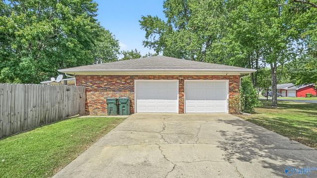 310 Christopher Drive, Athens, AL 35611