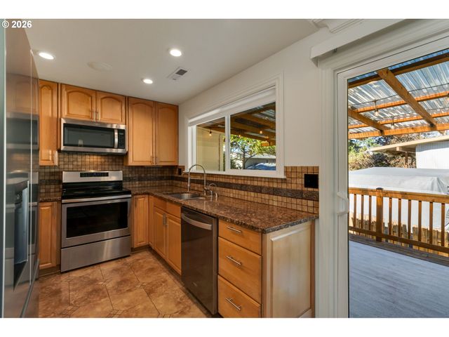 15104 Ne 6TH St, Vancouver, WA 98684