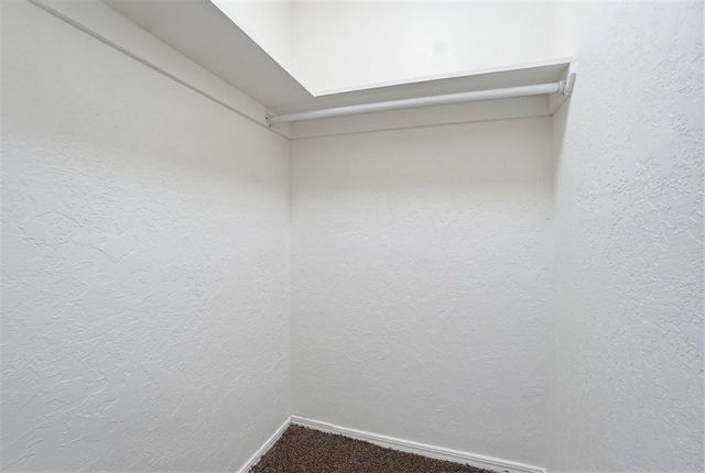 3811 SW Hickory Ln, Lawton, OK 73505