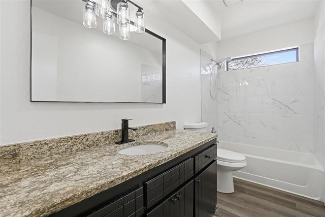 3811 SW Hickory Ln, Lawton, OK 73505