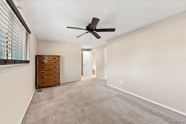 19700 Northbrook Drive, Southfield, MI 48076