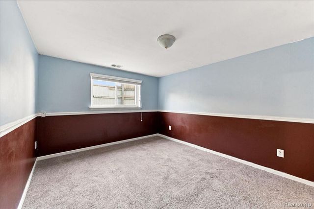 19700 Northbrook Drive, Southfield, MI 48076