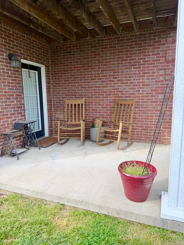 112 Leonardwood Drive 401, Frankfort, KY 40601