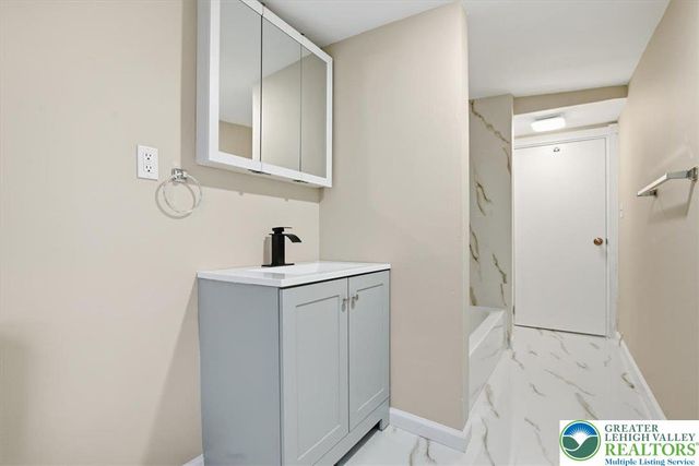 3209 North Front Street, Whitehall Twp, PA 18052