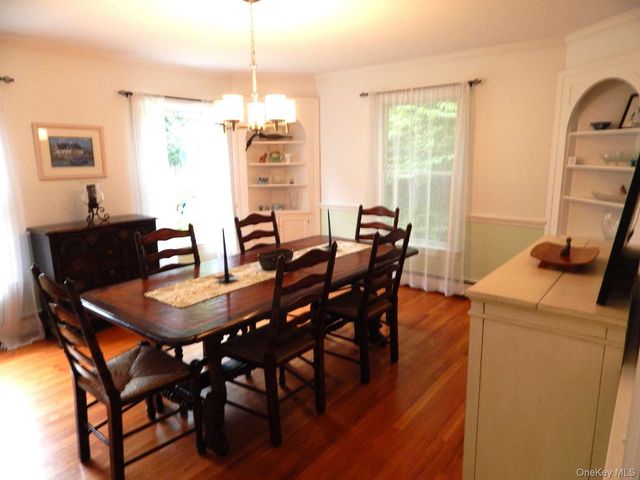 52 Kingwood Park, Poughkeepsie, NY 12601
