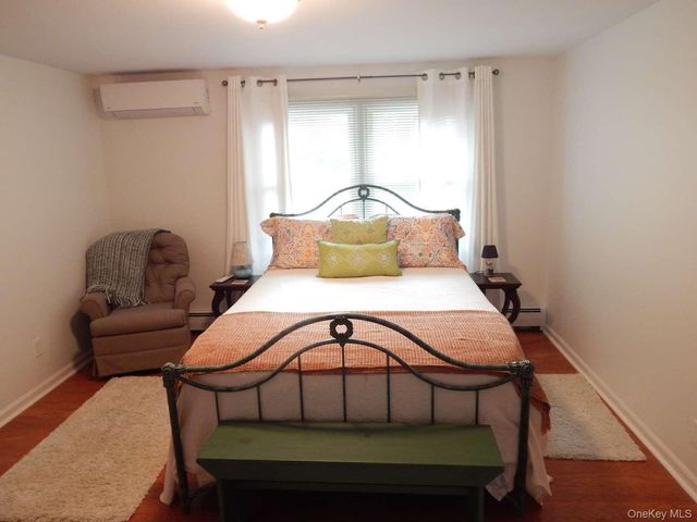52 Kingwood Park, Poughkeepsie, NY 12601