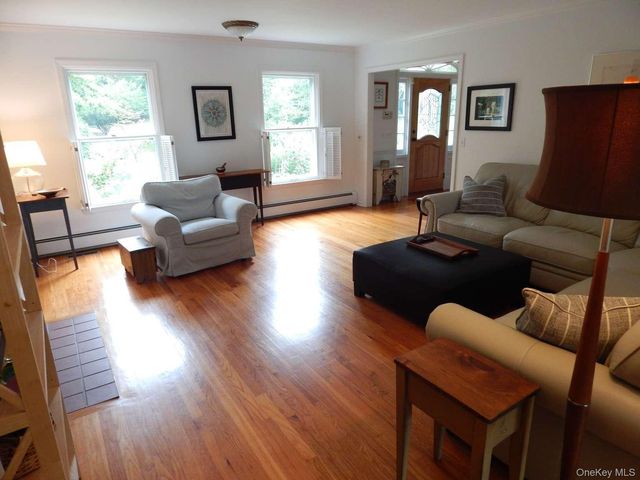 52 Kingwood Park, Poughkeepsie, NY 12601