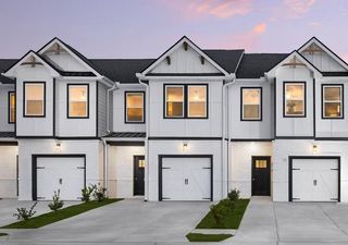 5256 Magnolia Grove Way, Gainesville, GA 30504