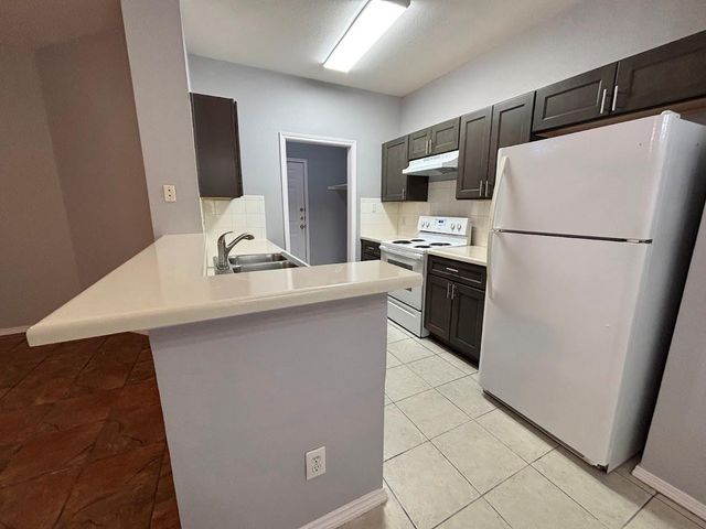 7305 Dan Jean DR B, Austin, TX 78745