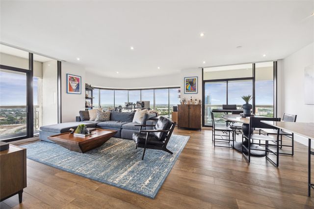 1701 Hermann Drive 23B, Houston, TX 77004