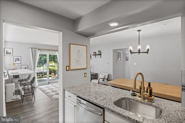 703-A WHARTON RD, Mount Laurel, NJ 08054