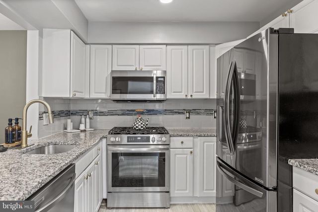 703-A WHARTON RD, Mount Laurel, NJ 08054