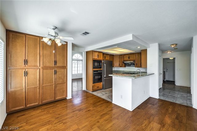 9513 Scenic Sunset Drive, Las Vegas, NV 89117