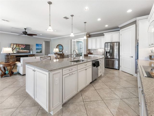 6648 SW 95TH CIRCLE, Ocala, FL 34481