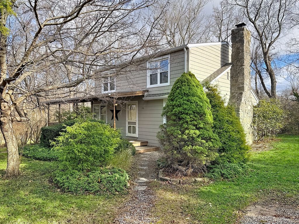 198 Forest Road, Coventry, CT 06238