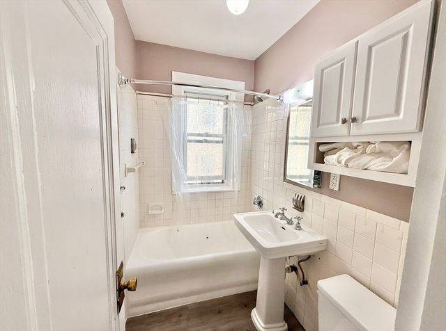 1662 Commonwealth 52, Boston, MA 02135