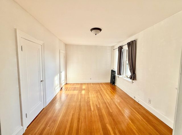 1662 Commonwealth 52, Boston, MA 02135