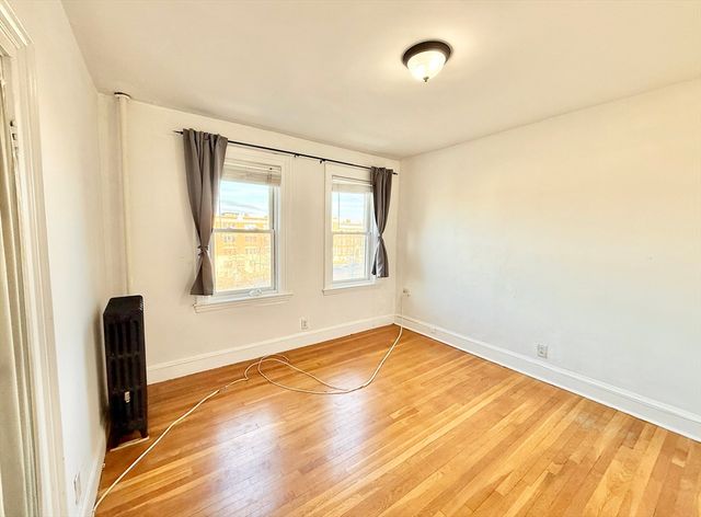 1662 Commonwealth 52, Boston, MA 02135