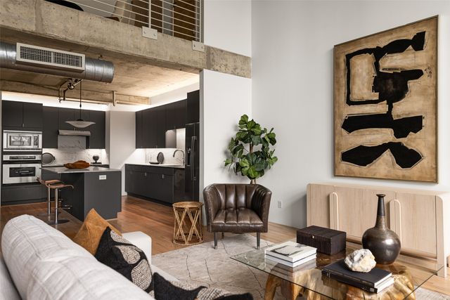 2011 Cedar Springs 305, Dallas, TX 75201