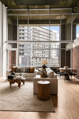 2011 Cedar Springs 305, Dallas, TX 75201