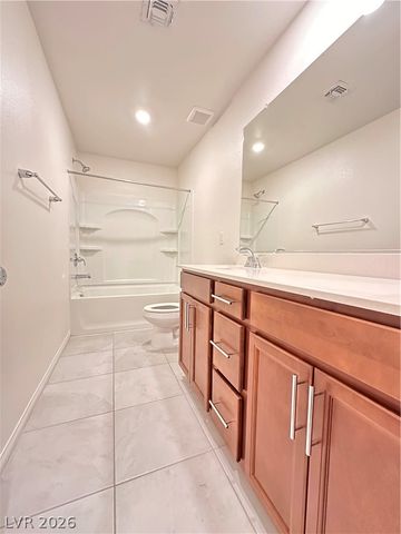 8038 Minavalle Avenue, Las Vegas, NV 89113