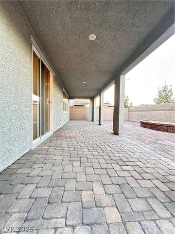 8038 Minavalle Avenue, Las Vegas, NV 89113