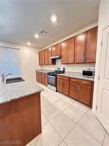 8038 Minavalle Avenue, Las Vegas, NV 89113