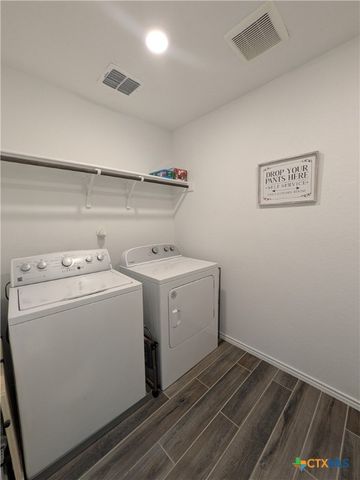 118 Canopy Oak Road, New Braunfels, TX 78130