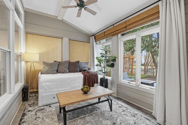 156 HARBOR ISLE CIR N, Memphis, TN 38103