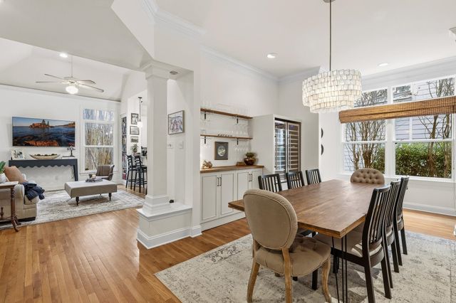 156 HARBOR ISLE CIR N, Memphis, TN 38103