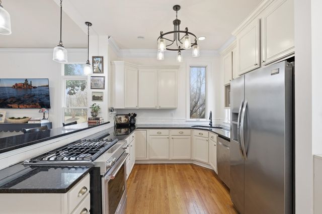 156 HARBOR ISLE CIR N, Memphis, TN 38103