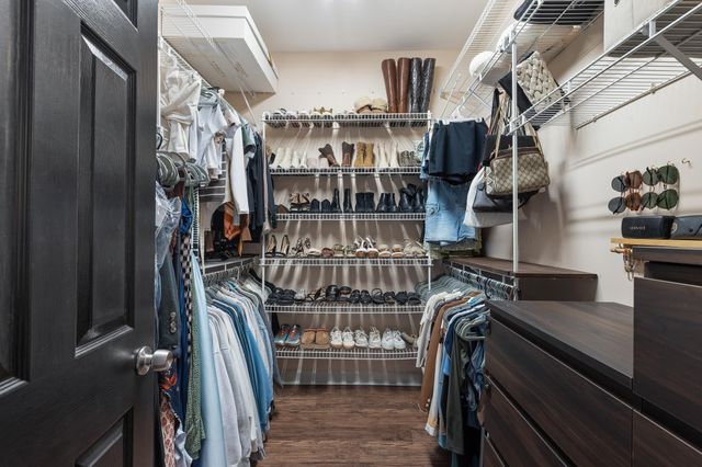 156 HARBOR ISLE CIR N, Memphis, TN 38103