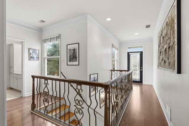 156 HARBOR ISLE CIR N, Memphis, TN 38103