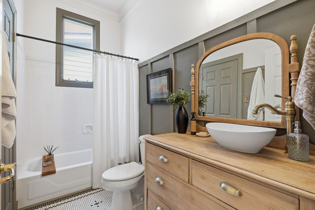 156 HARBOR ISLE CIR N, Memphis, TN 38103