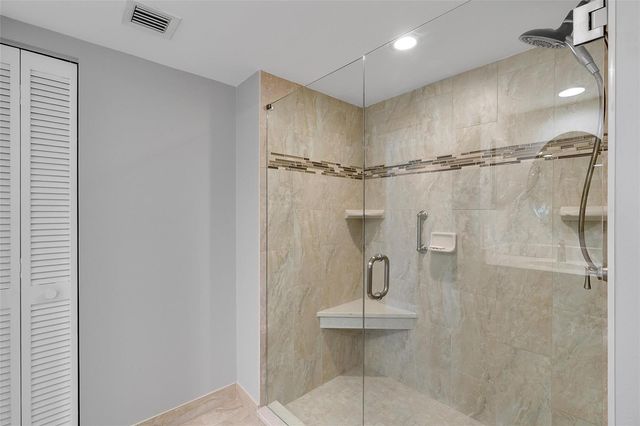 1825 Tarpon Lane 106, Vero Beach, FL 32960