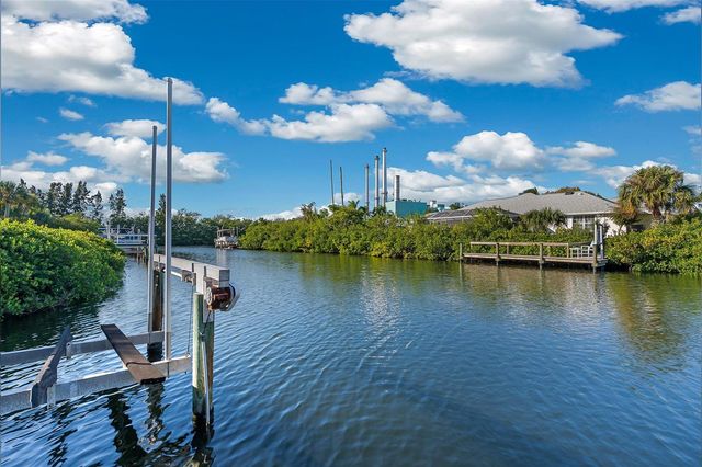 1825 Tarpon Lane 106, Vero Beach, FL 32960